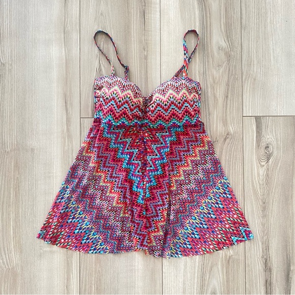 Colorful Patterned Top - Picture 3 of 4